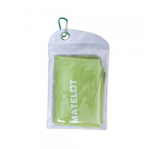 Prosop microfibră MATELOT cu husă închidere ermetică, efect de răcire instant, uscare rapidă, ideal pentru sport, plajă, aerobic, fitness, yoga, activități în aer liber,verde,30*80cm