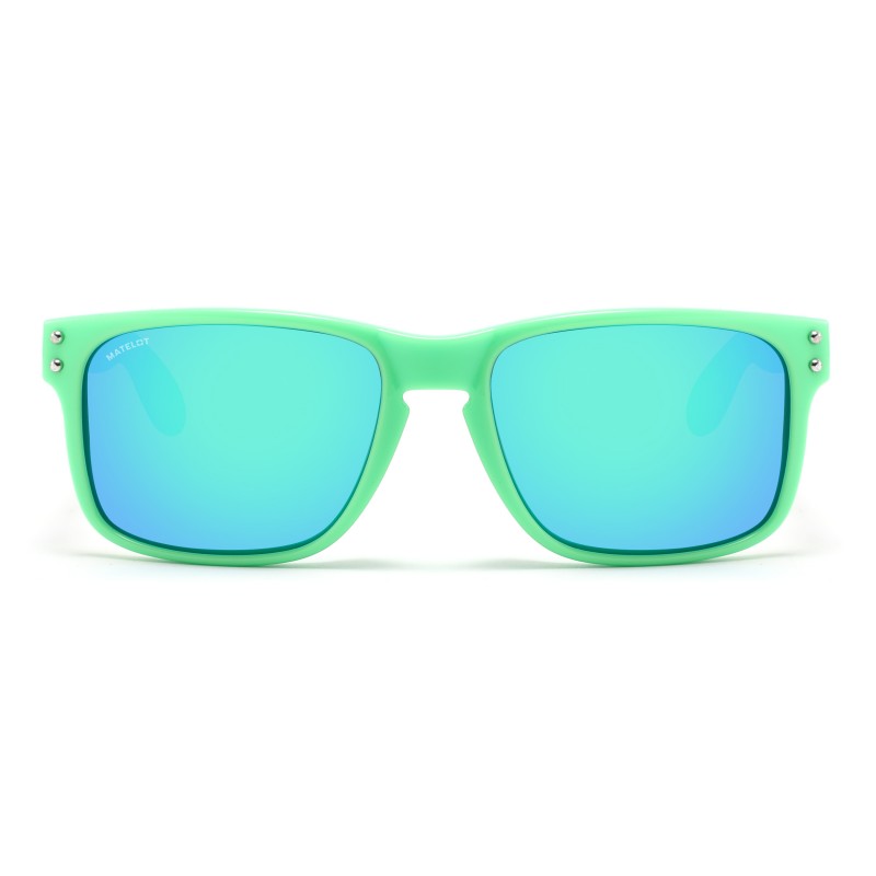 Ochelarii de soare MATELOT model GREEN EDITION, cu lentile polarizate UV 400 și brațe din lemn de bambus, toc de ochelari pliabil, săculeț protecție din microfibră si cârpă pentru întreținere.